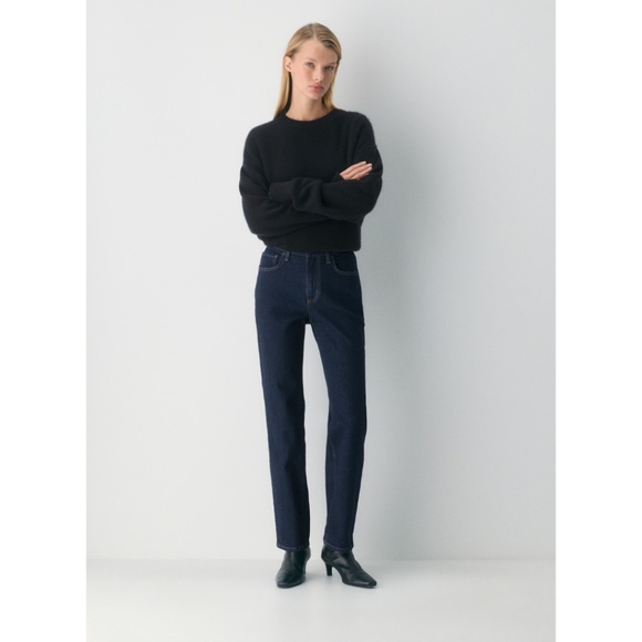 Aritzia Denim - ARITIZA NEVER WORN Denim Forum Uma Hi-Rise Straight Jean
